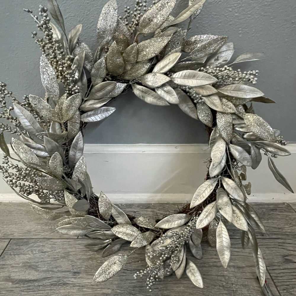 Elegant Silver Holiday Wreath